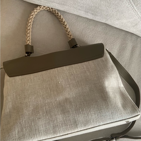 LIA NUMA Structured Italian Leather Crossbody Shoulder Bag - Picture 2 of 12